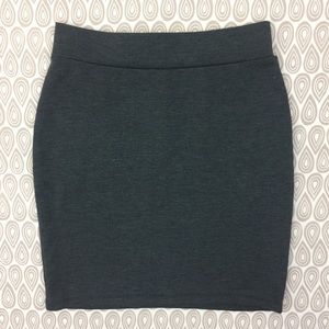 Brandy Melville Womens Gray Body Con Skirt G15